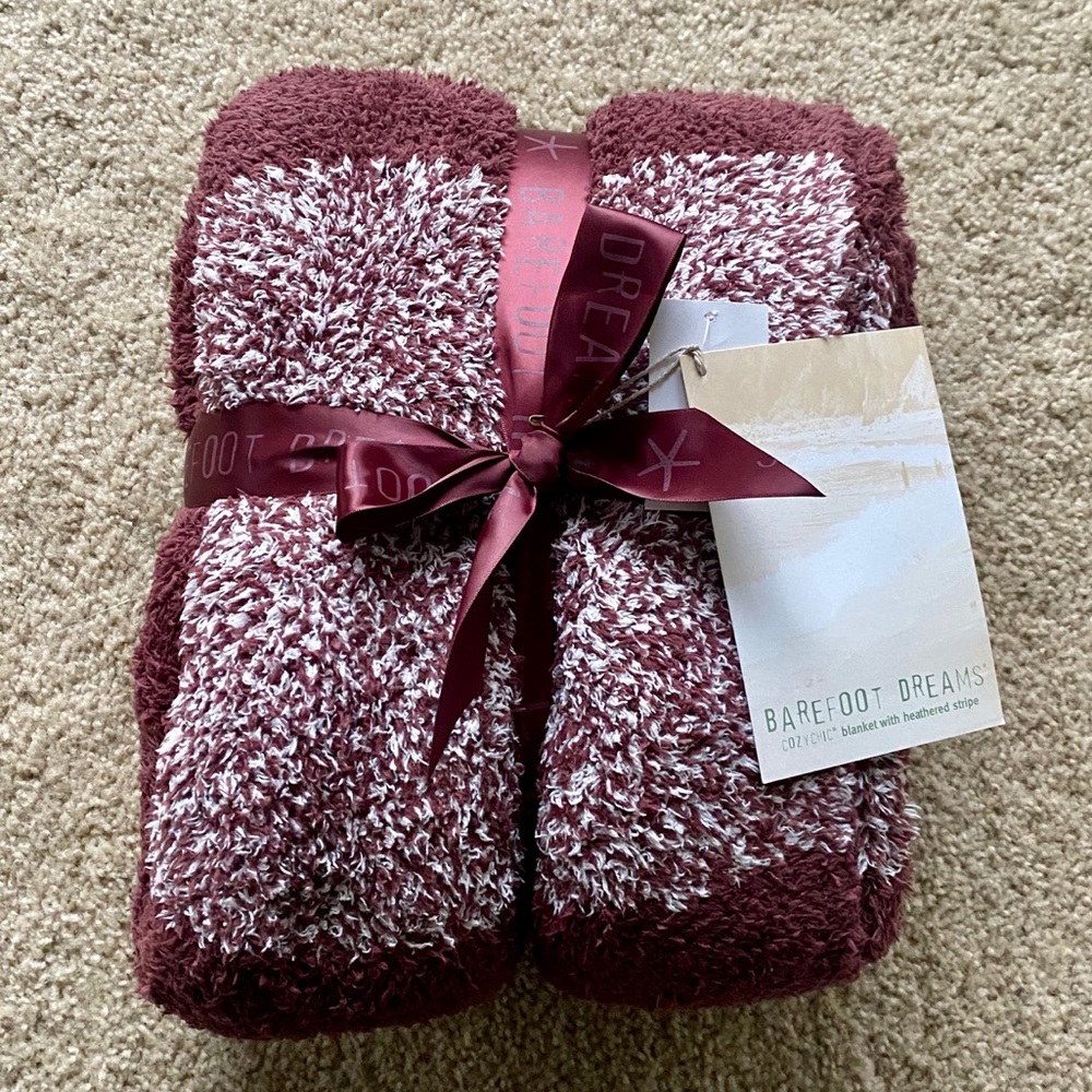 Barefoot Dreams CozyChic Throw